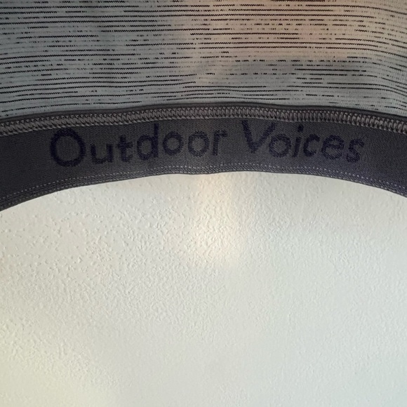 Outdoor Voices Techsweat Move Free Crop Top Sports Bra Gray Large - Picture 5 of 7